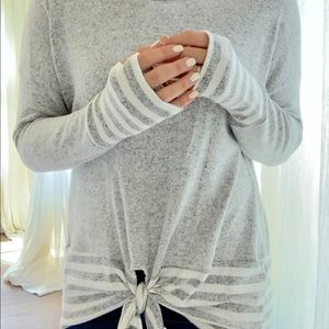 💕 Perfect Fall Sweater!! Soft Grey Tie Front 💕